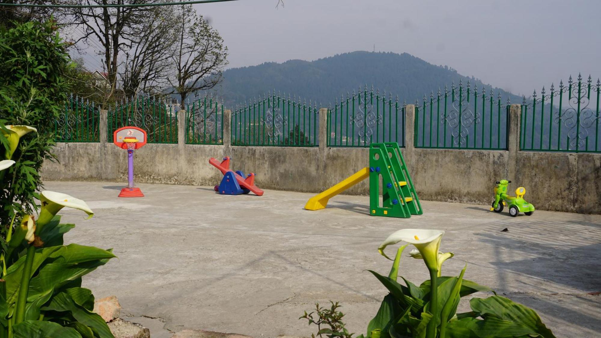 Tranquil Retreat Homestay Ghum Bagian luar foto
