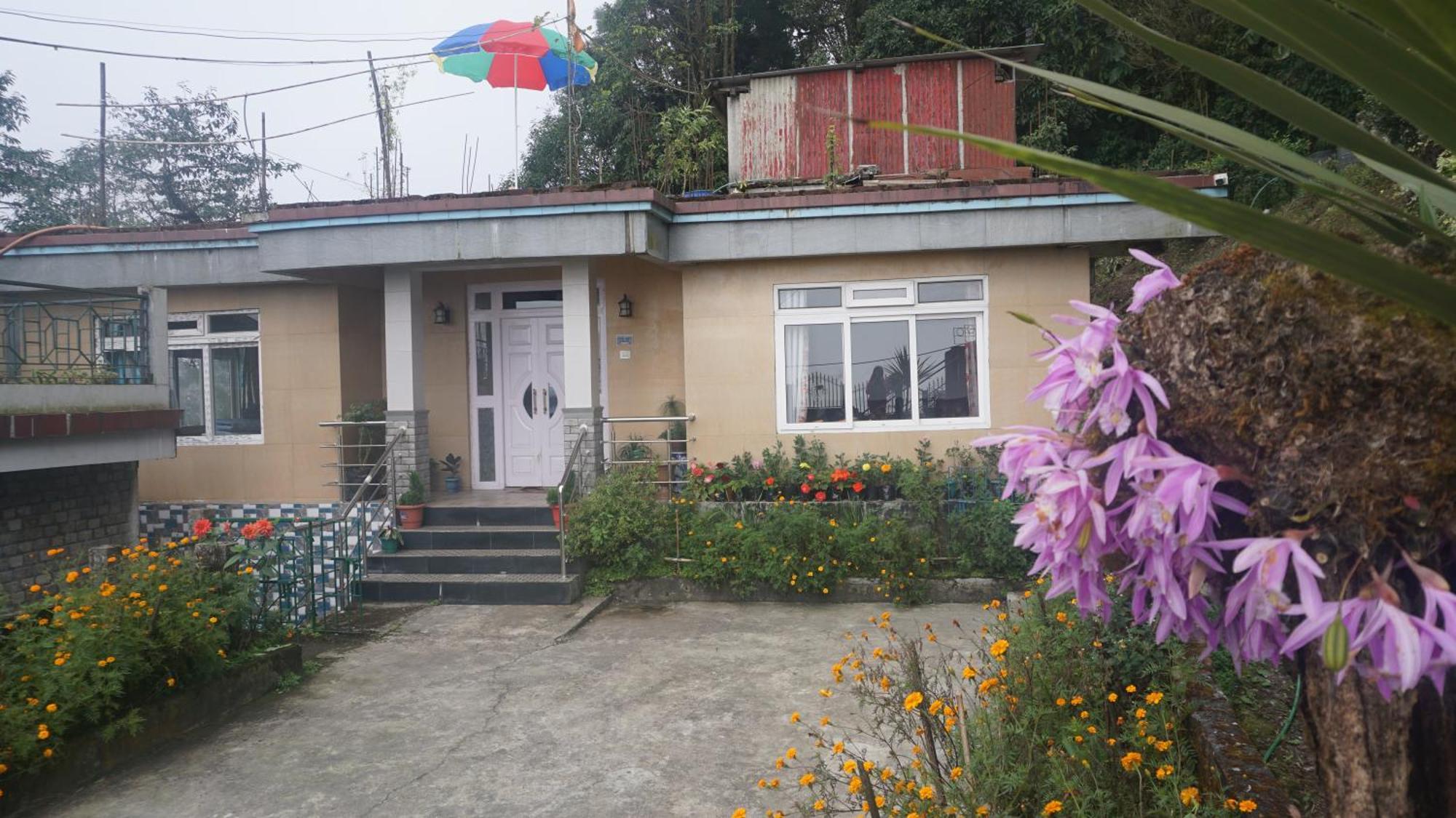Tranquil Retreat Homestay Ghum Bagian luar foto