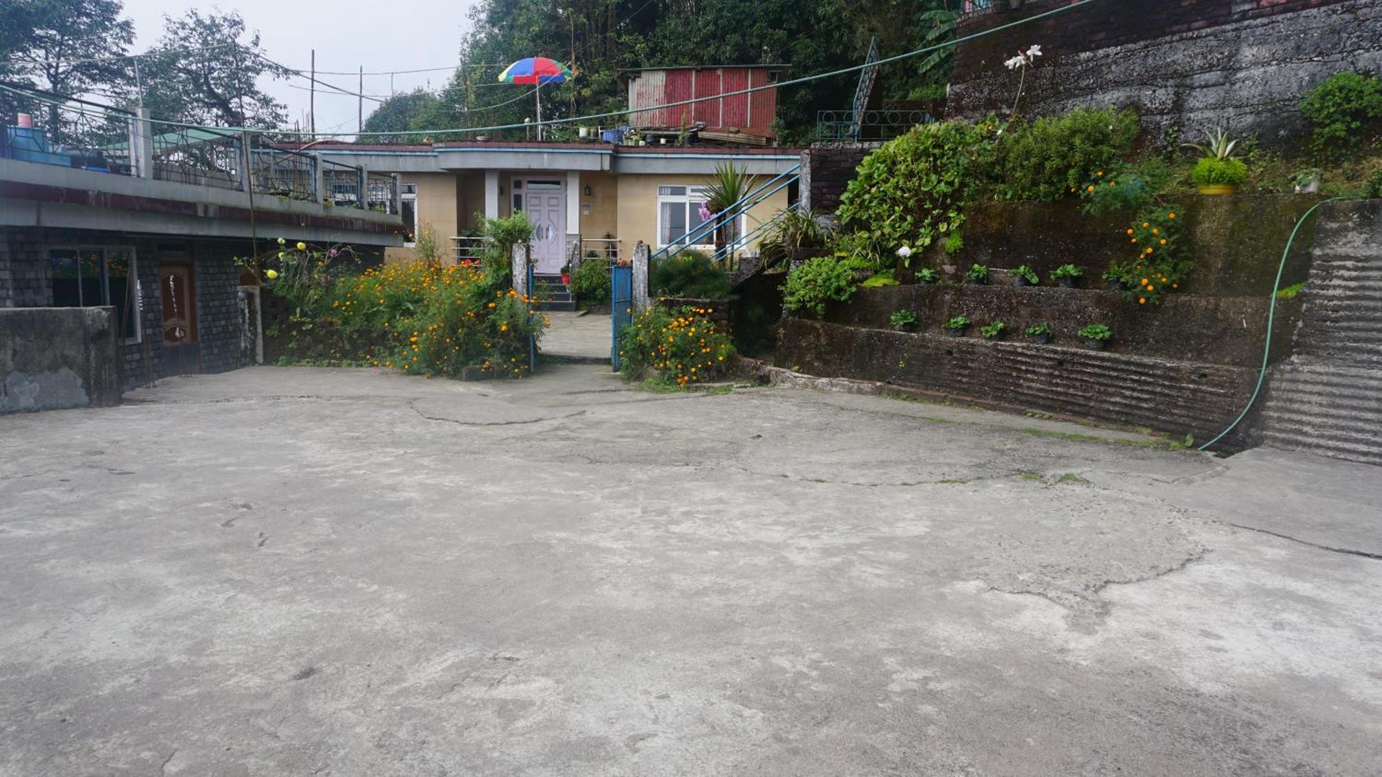 Tranquil Retreat Homestay Ghum Bagian luar foto