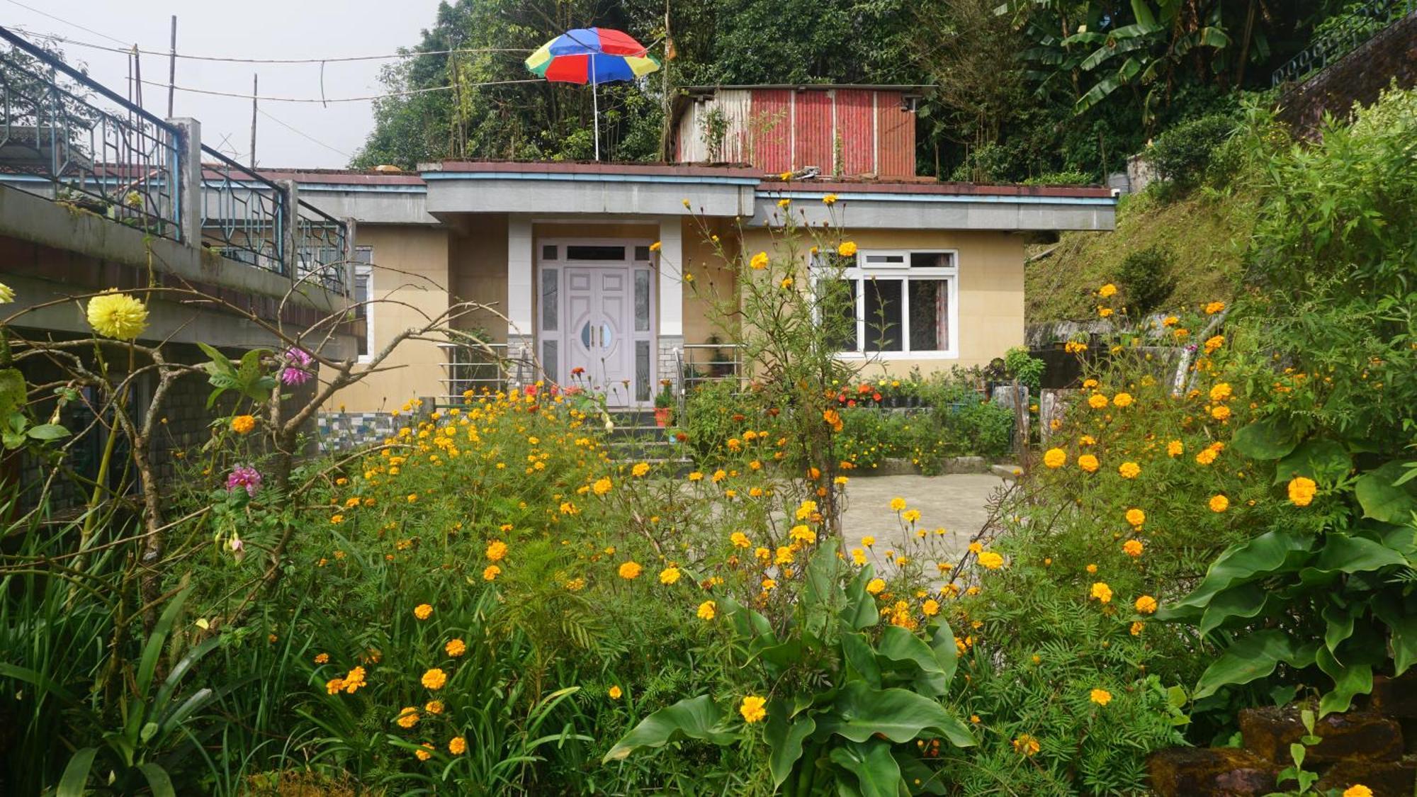 Tranquil Retreat Homestay Ghum Bagian luar foto