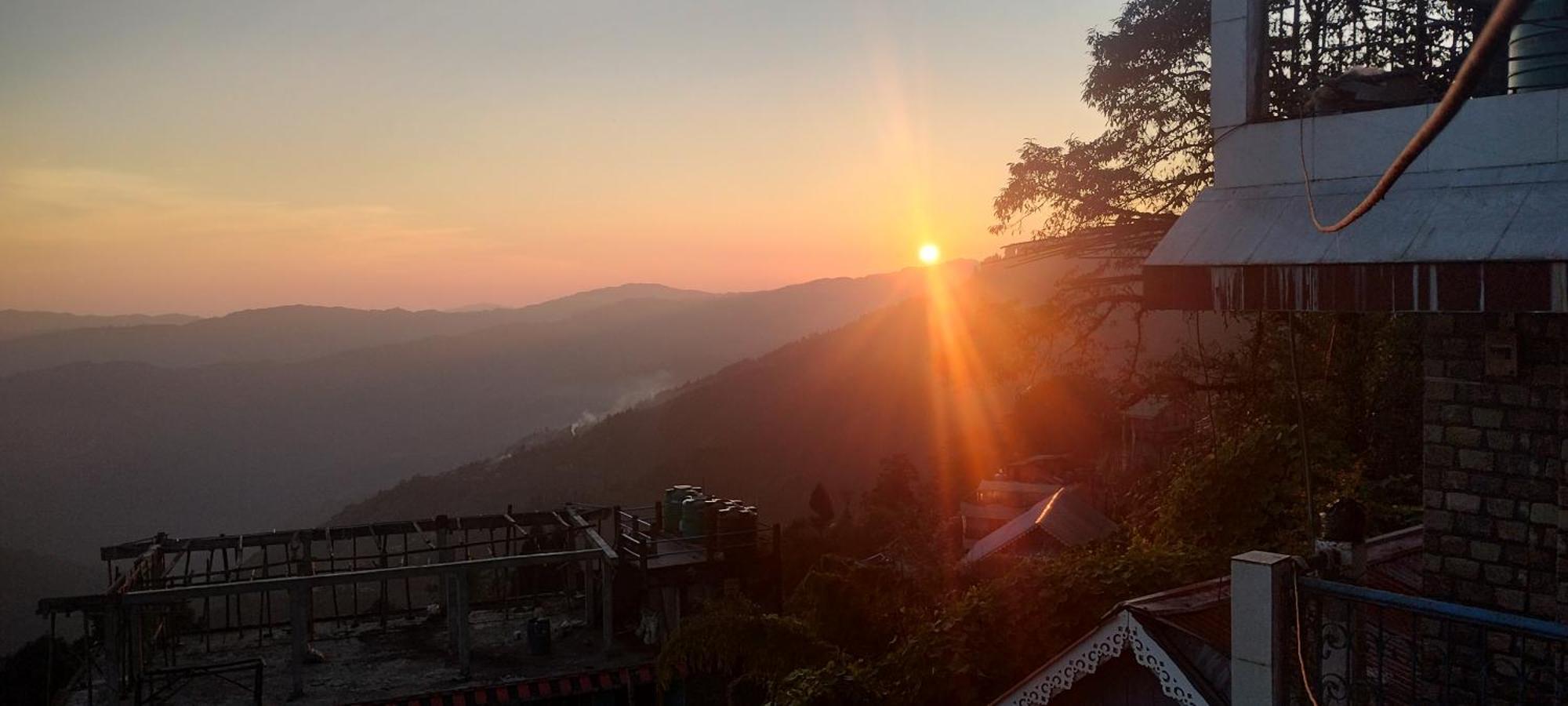 Tranquil Retreat Homestay Ghum Bagian luar foto